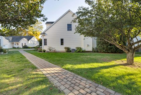 Tiny photo for 16 Weathervane Road #16, Bristol, CT 06010 (MLS # 24134292)