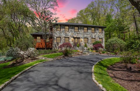 18 Cardinal Road Weston CT 06883