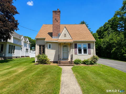 Photo of 195 Montowese Avenue, North Haven, CT 06473 (MLS # 24184236)
