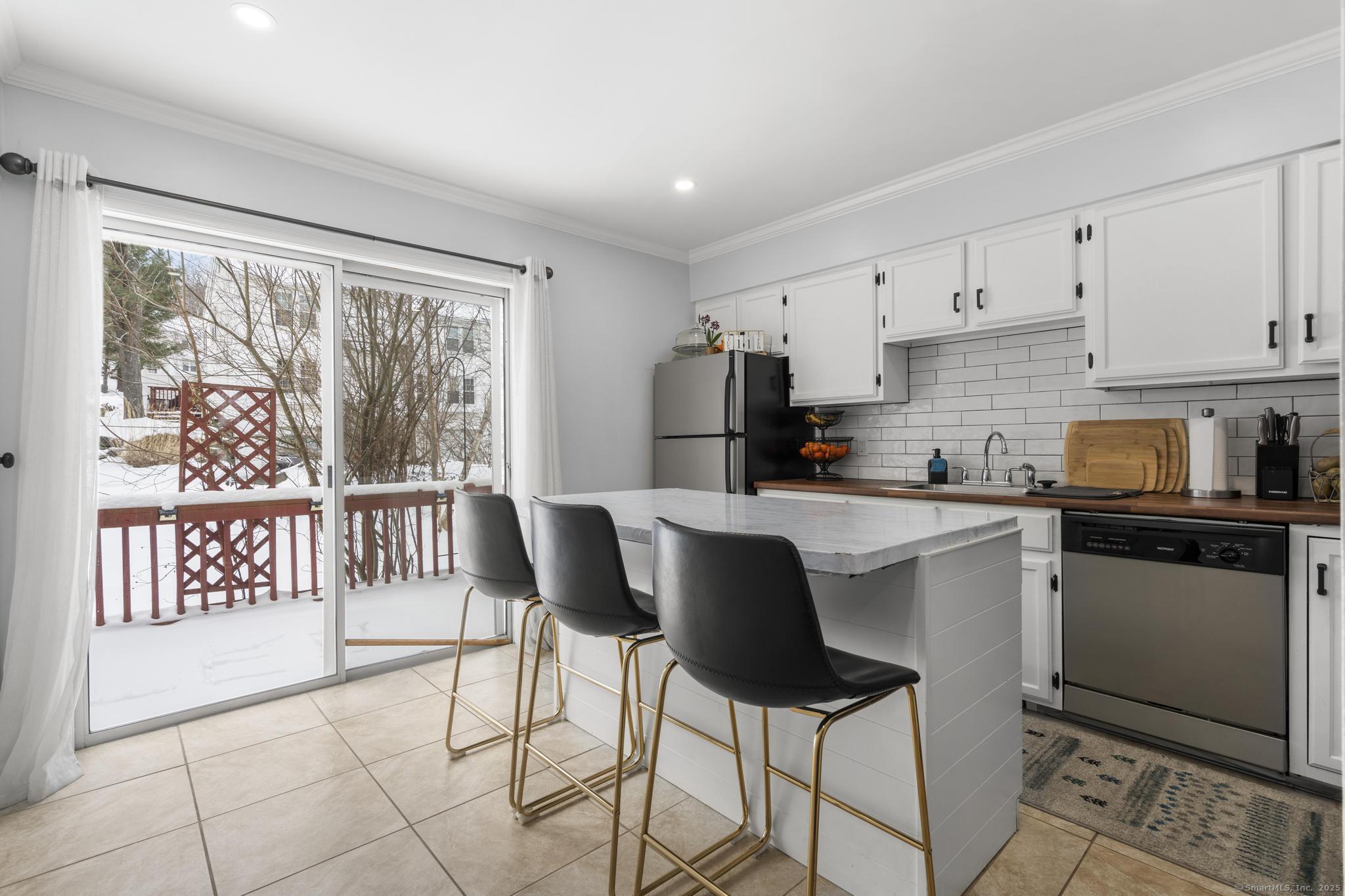 40 Deerwood Lane #4, Waterbury, Connecticut image 15