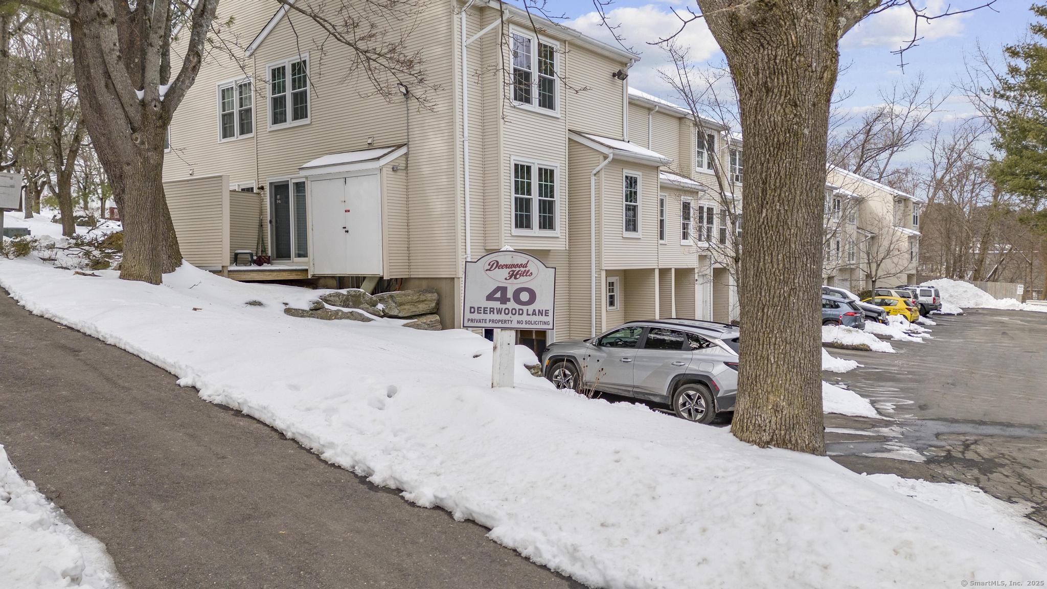 40 Deerwood Lane #4, Waterbury, Connecticut image 5