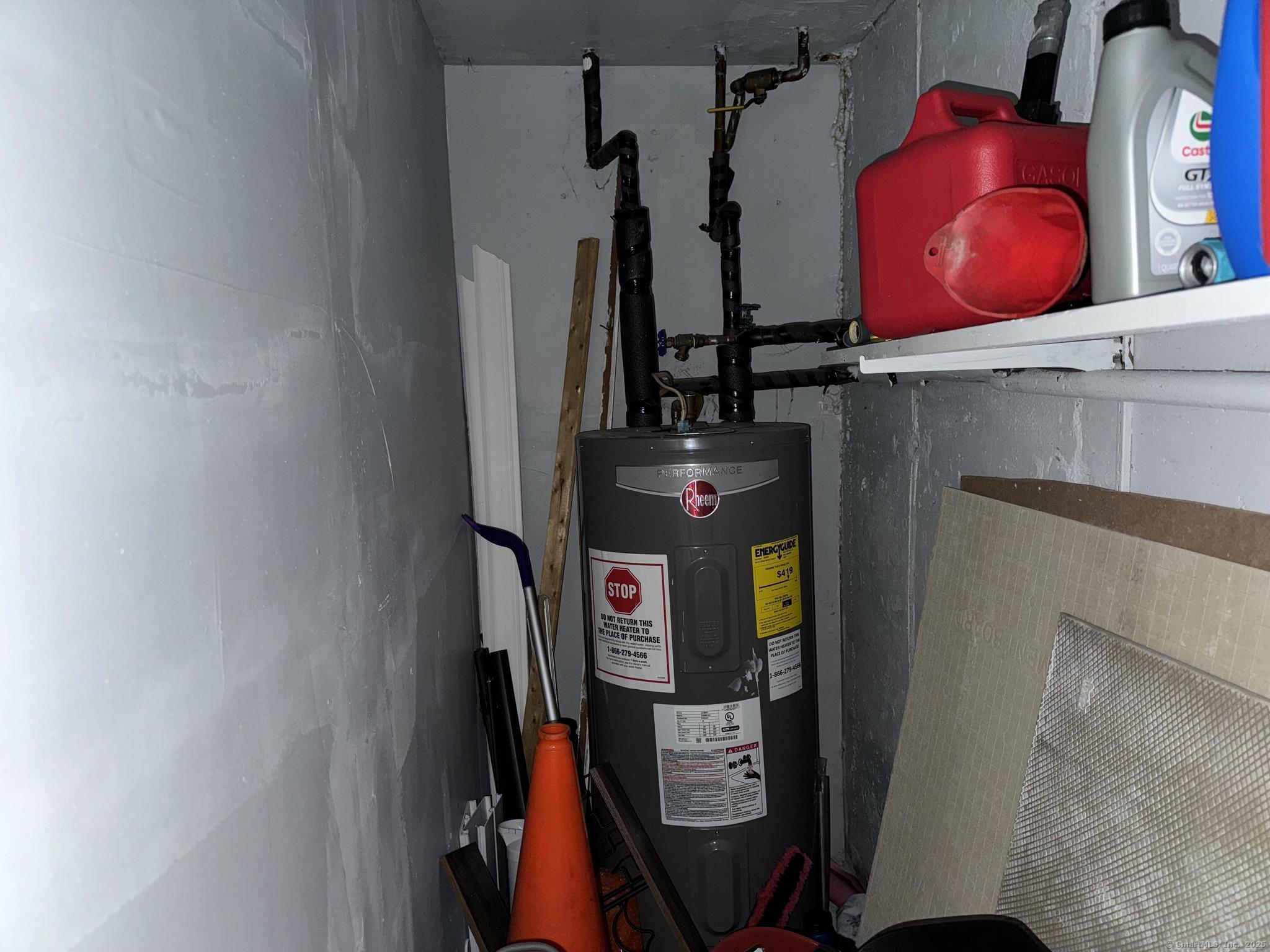 40 Deerwood Lane #4, Waterbury, Connecticut image 36