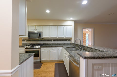 Tiny photo for 33 Florence Way #33, Farmington, CT 06032 (MLS # 24206363)