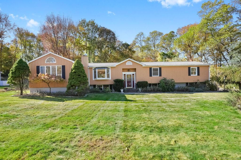 Photo of 34 Merrimac Drive, Trumbull, CT 06611 (MLS # 24134338)