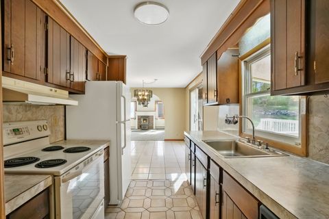 Tiny photo for 34 Merrimac Drive, Trumbull, CT 06611 (MLS # 24134338)