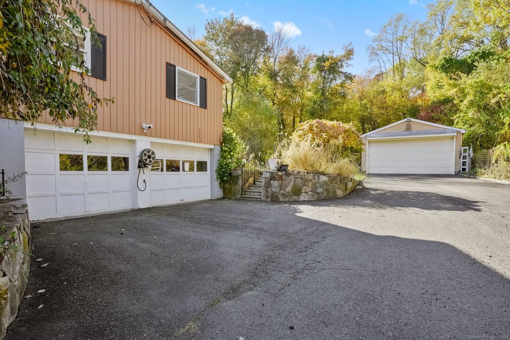 Photo of 34 Merrimac Drive, Trumbull, CT 06611 (MLS # 24134338)