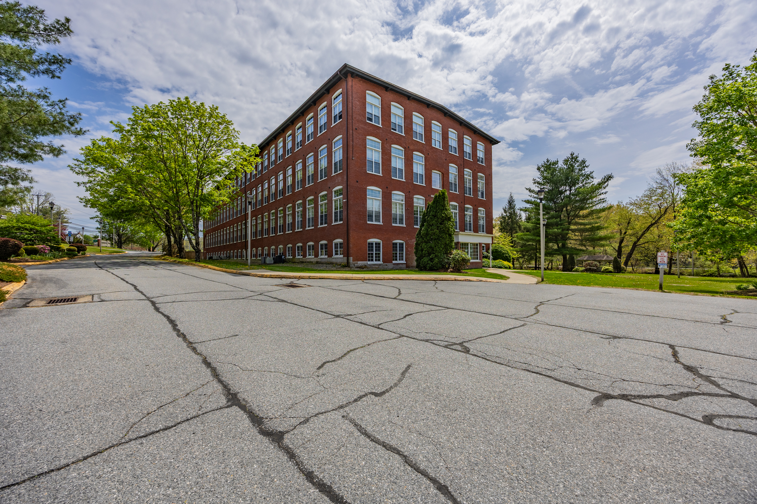 45 Main Street #APT 409, Plainfield, Connecticut image 22