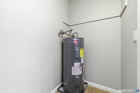 Tiny photo for 54 Rope Ferry Road #C42, Waterford, CT 06385 (MLS # 24151010)