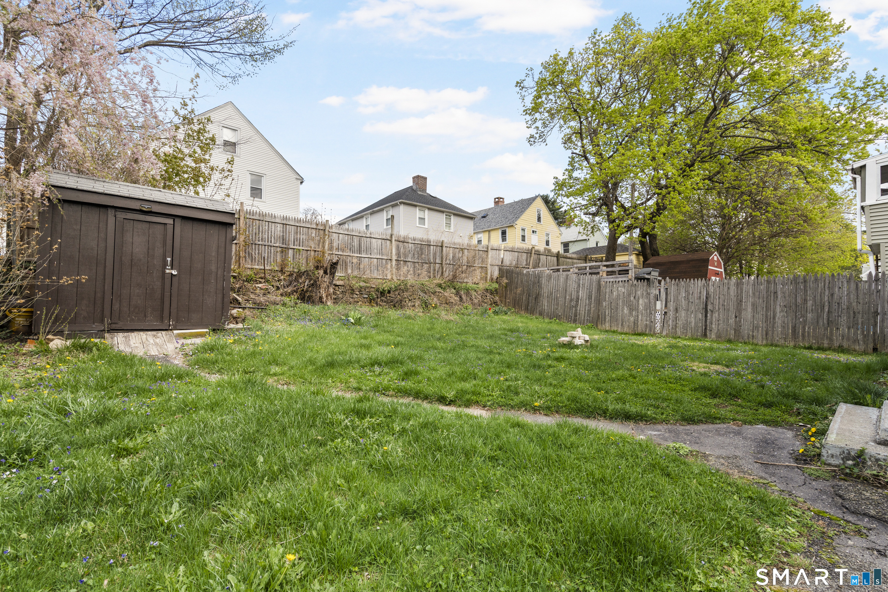 88 North Pond Street