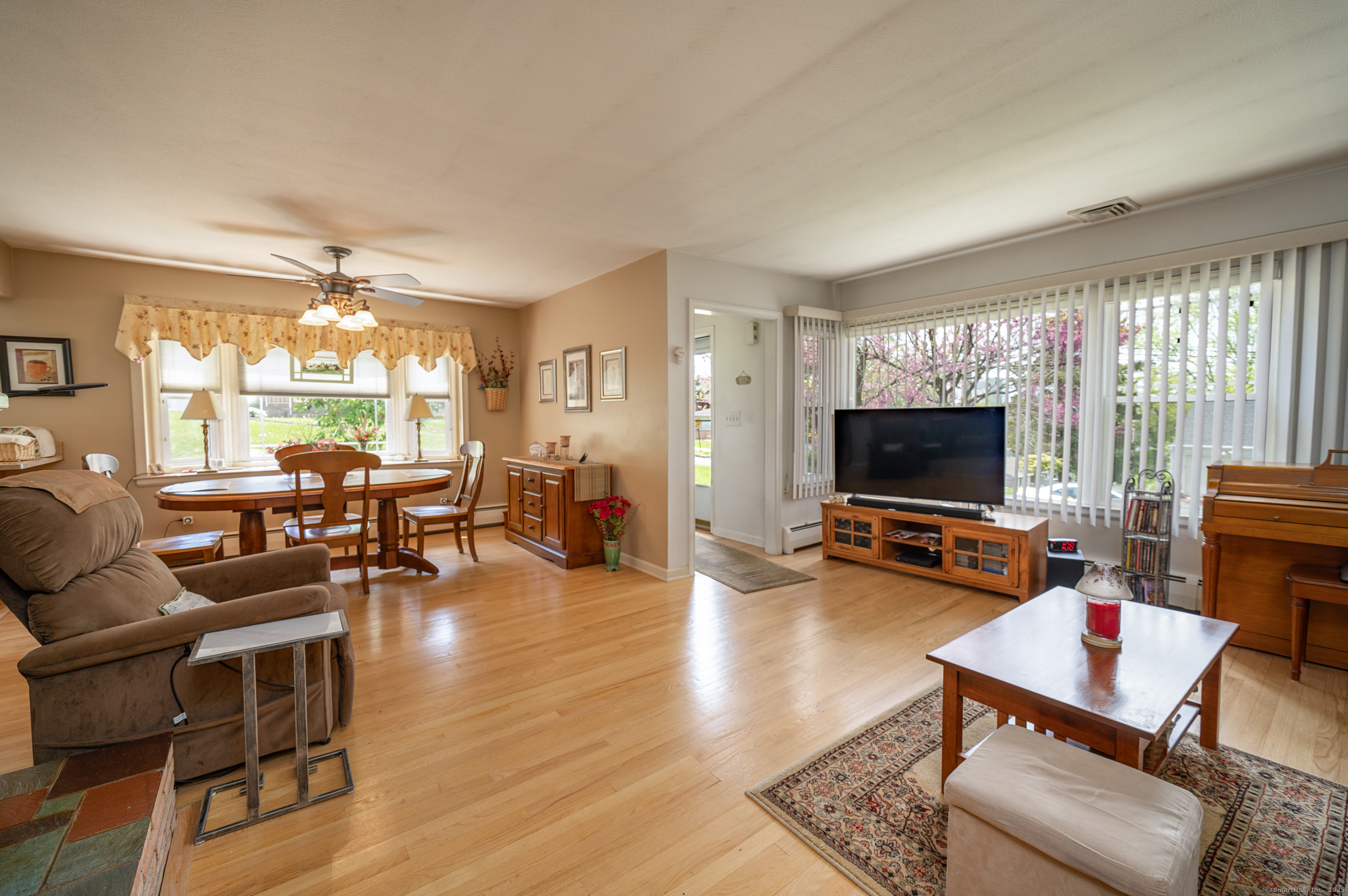 205 Elaine Terrace, New Haven, Connecticut image 11