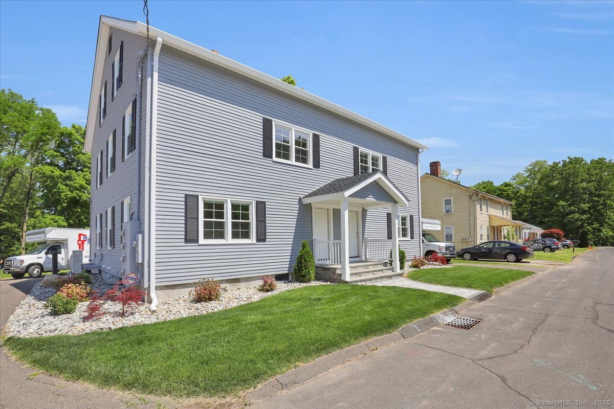 72 Tunxis Street