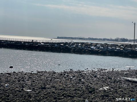 Tiny photo for 315 Seaside Avenue, Bridgeport, CT 06605 (MLS # 24154520)