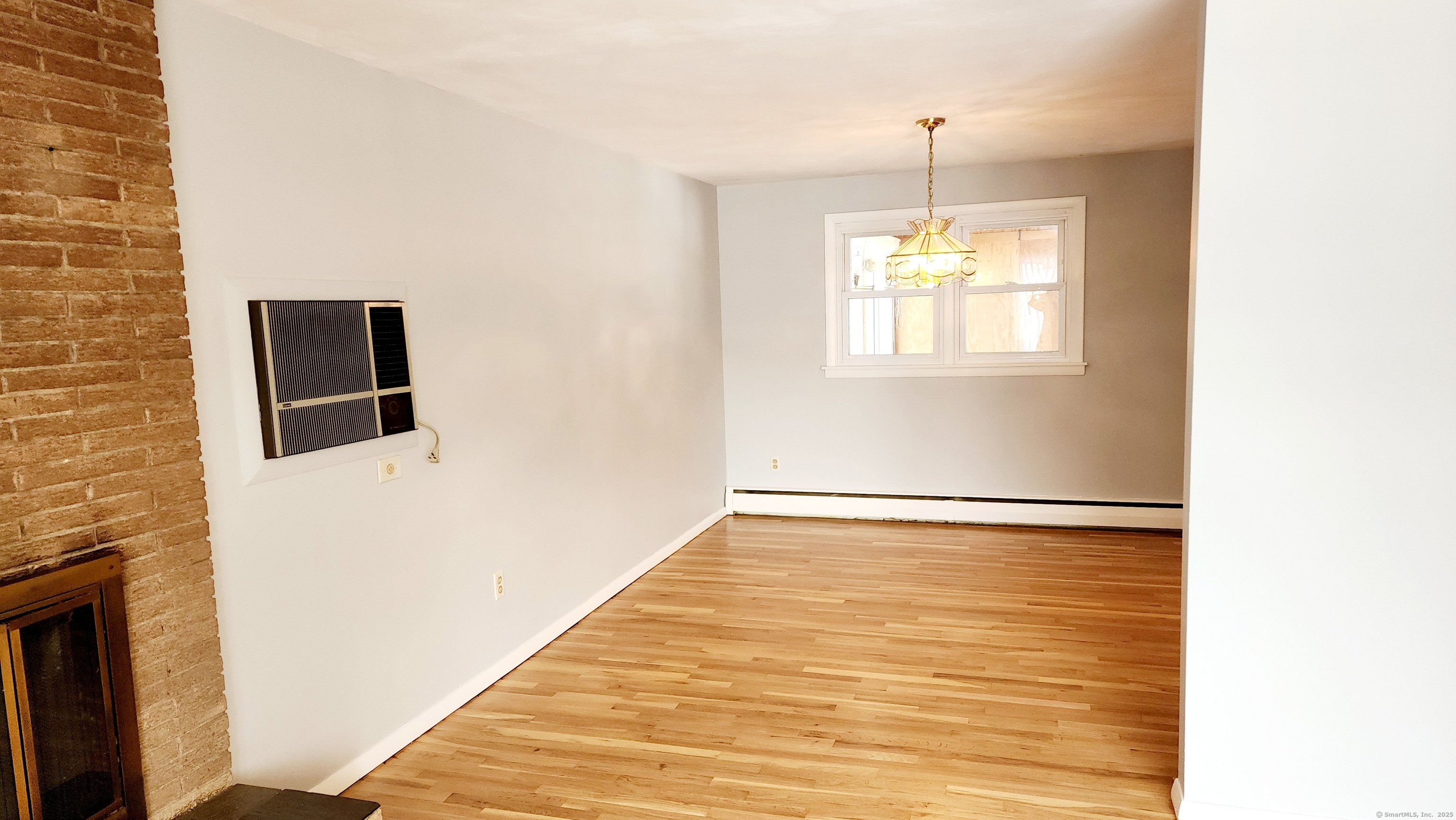 West Hartford, Connecticut 06110, United States, 3 Bedrooms Bedrooms, ,2 BathroomsBathrooms,Residential,Active,7024