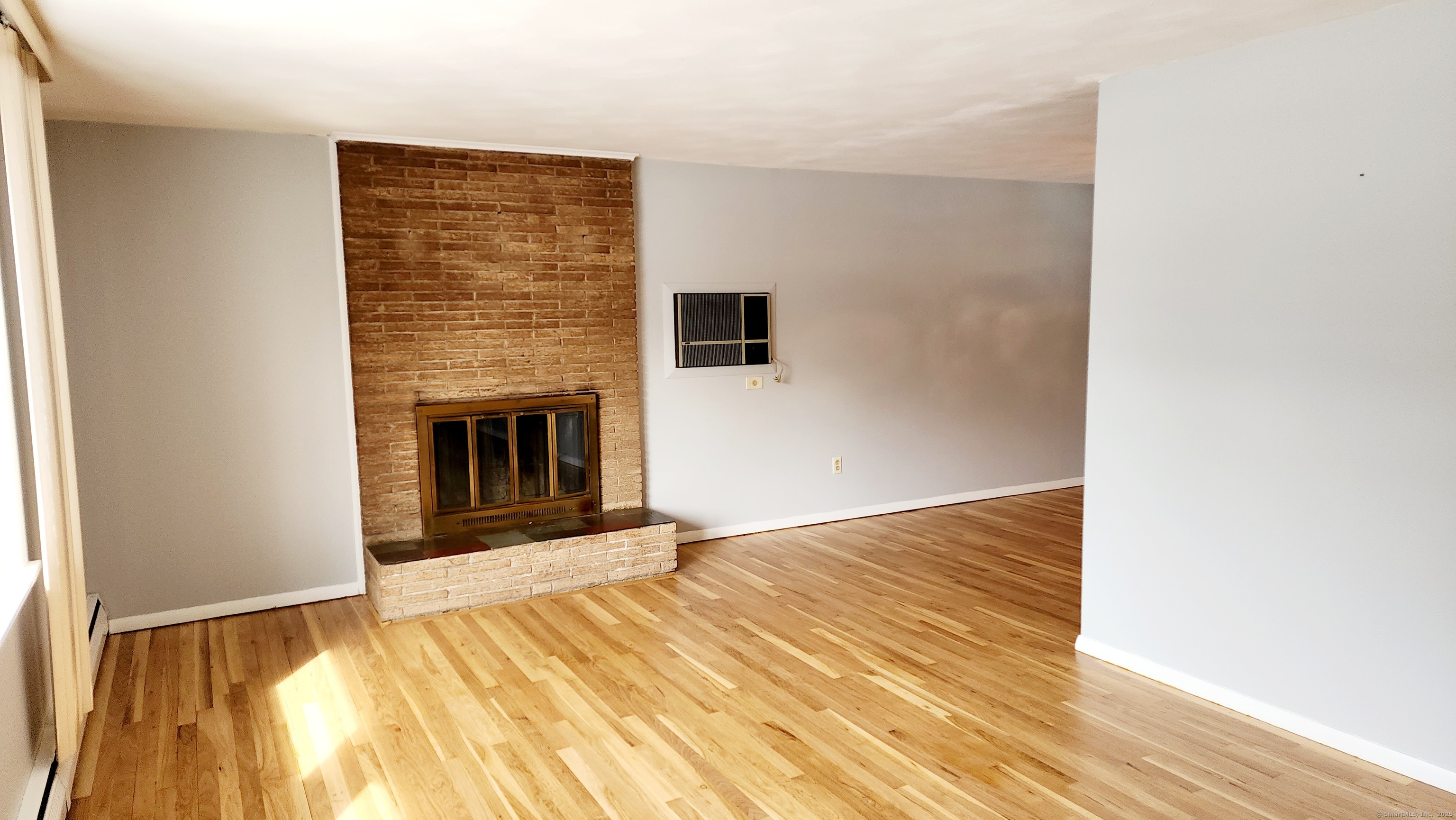 West Hartford, Connecticut 06110, United States, 3 Bedrooms Bedrooms, ,2 BathroomsBathrooms,Residential,Active,7024