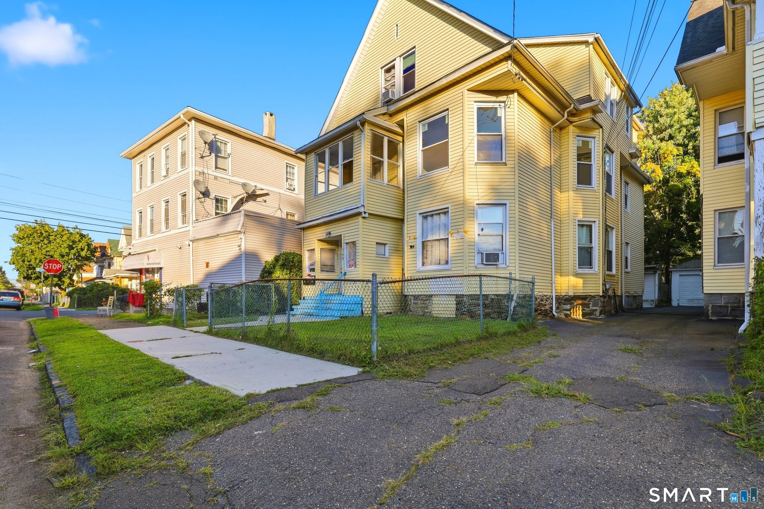 797-799 Beechwood Avenue
