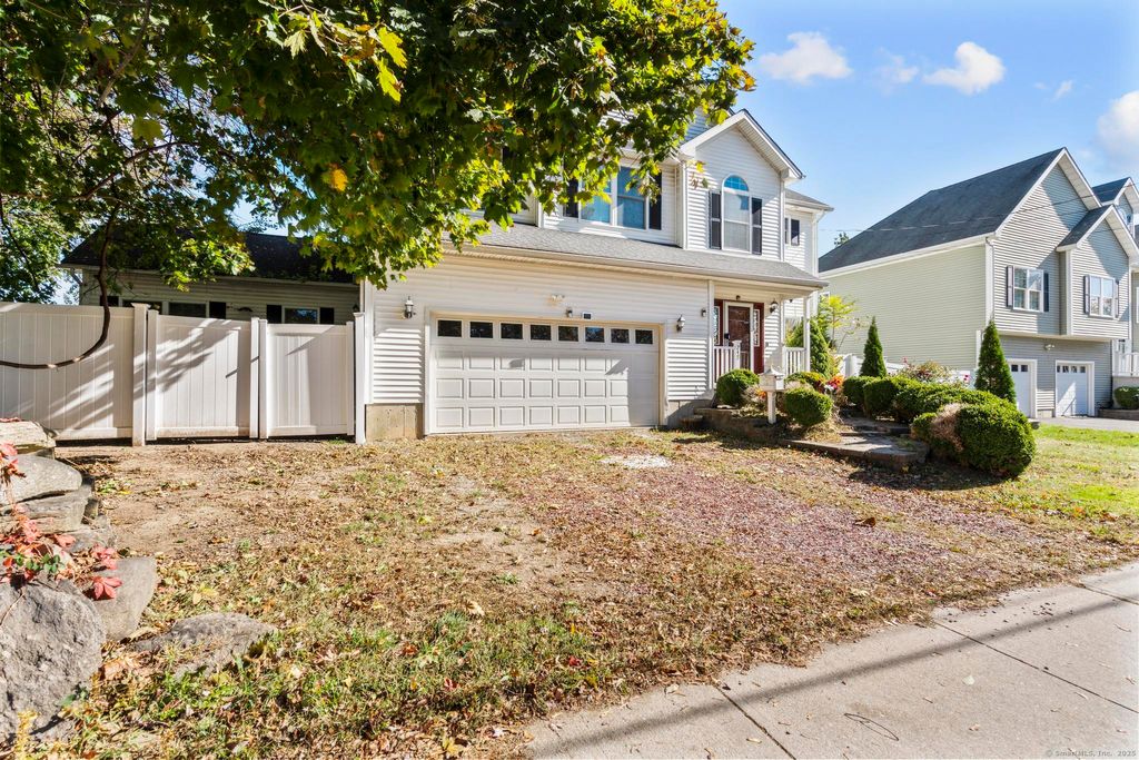 Photo of 240 Highland Avenue, Stratford, CT 06614 (MLS # 24135318)