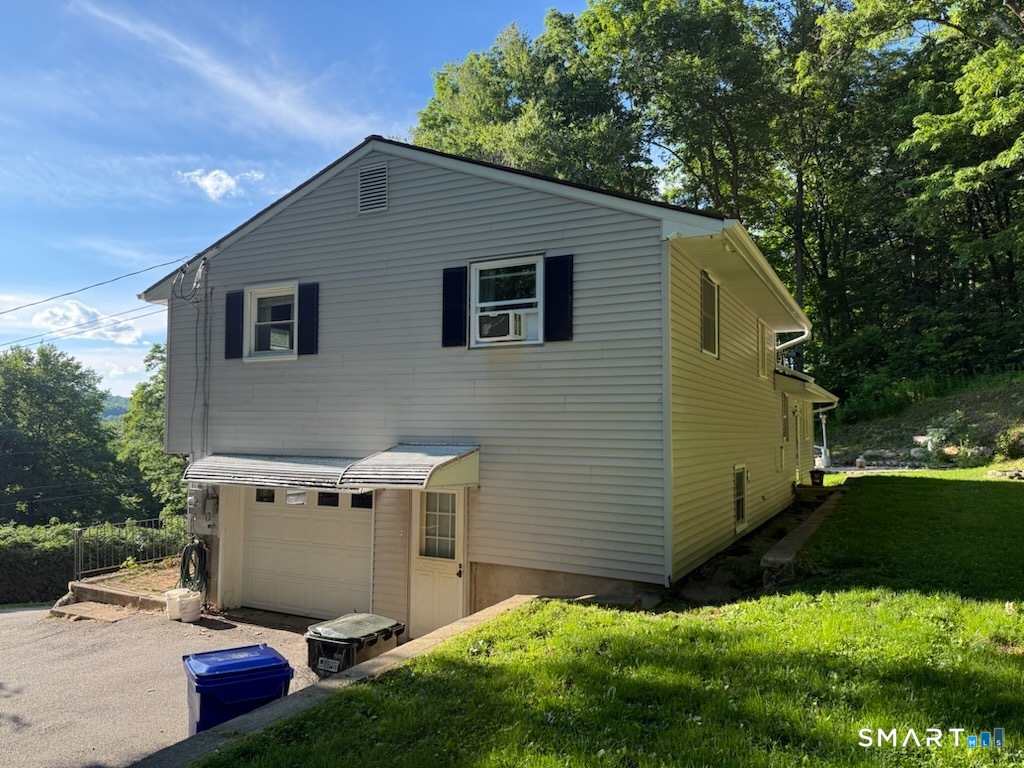 438 Hill Road