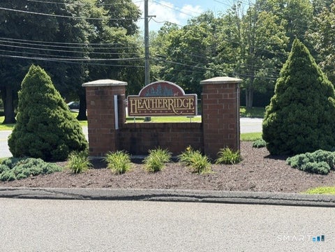 Condo For Sale - 60 Heather Ridge #60<br/> Shelton, CT 06484