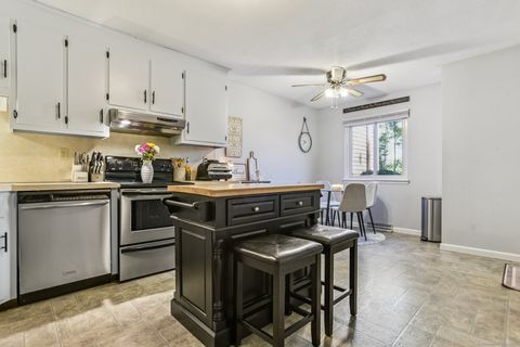 Tiny photo for 150 Burritt Street #3E, Southington, CT 06479 (MLS # 24131777)