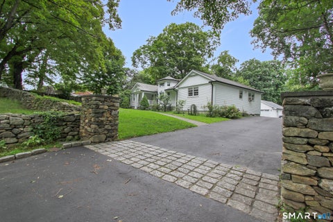 Photo of 310 Plattsville Road, Trumbull, CT 06611 (MLS # 24202644)
