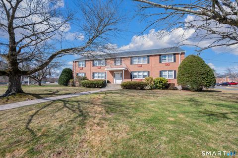 Tiny photo for 1250 Farmington Avenue #APT C, Farmington, CT 06032 (MLS # 24159698)