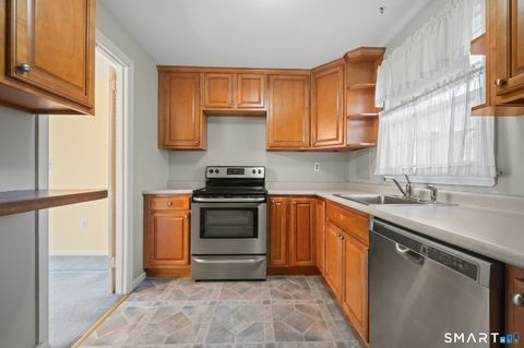 Tiny photo for 1250 Farmington Avenue #APT C, Farmington, CT 06032 (MLS # 24159698)