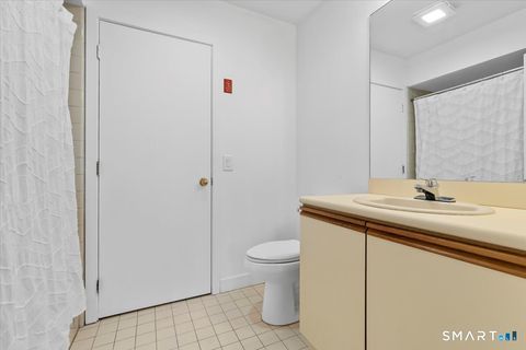 Tiny photo for 13 Harbour Close #13, New Haven, CT 06519 (MLS # 24164597)