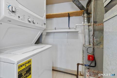 Tiny photo for 13 Harbour Close #13, New Haven, CT 06519 (MLS # 24164597)