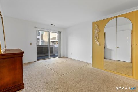 Tiny photo for 13 Harbour Close #13, New Haven, CT 06519 (MLS # 24164597)