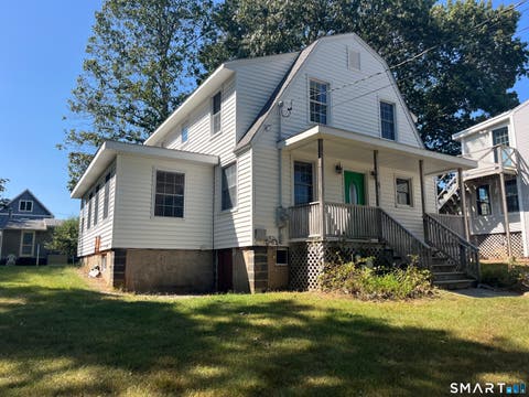 Photo of 4 S Edgewood Road, East Lyme, CT 06357 (MLS # 24188961)