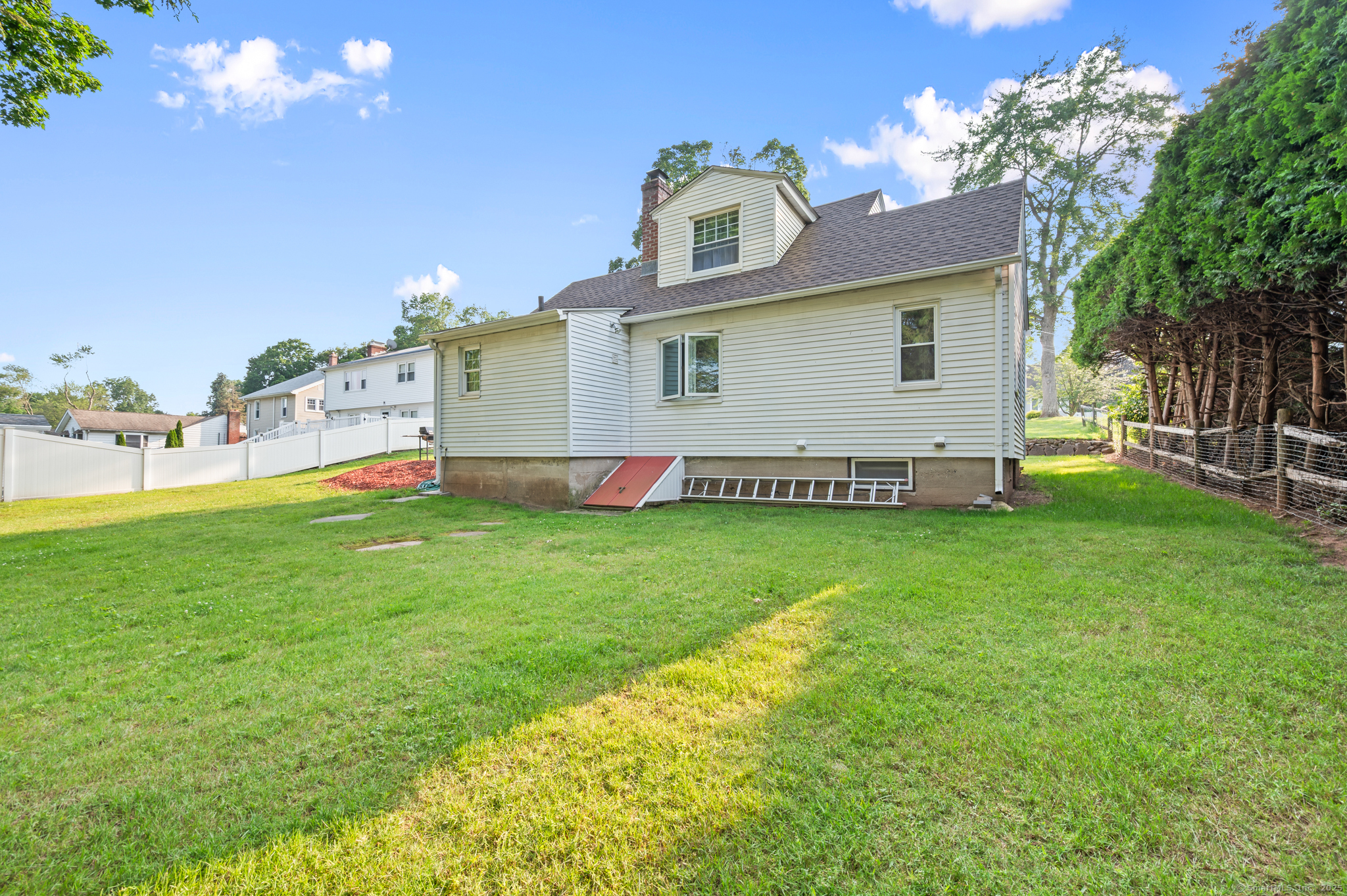 12 Homecrest Street