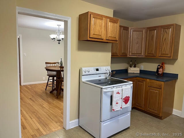 12 Homecrest Street, Newington, Connecticut image 8