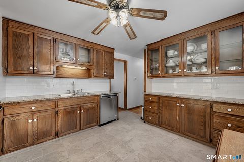 Tiny photo for 204 Hickory Circle, Middletown, CT 06457 (MLS # 24143173)