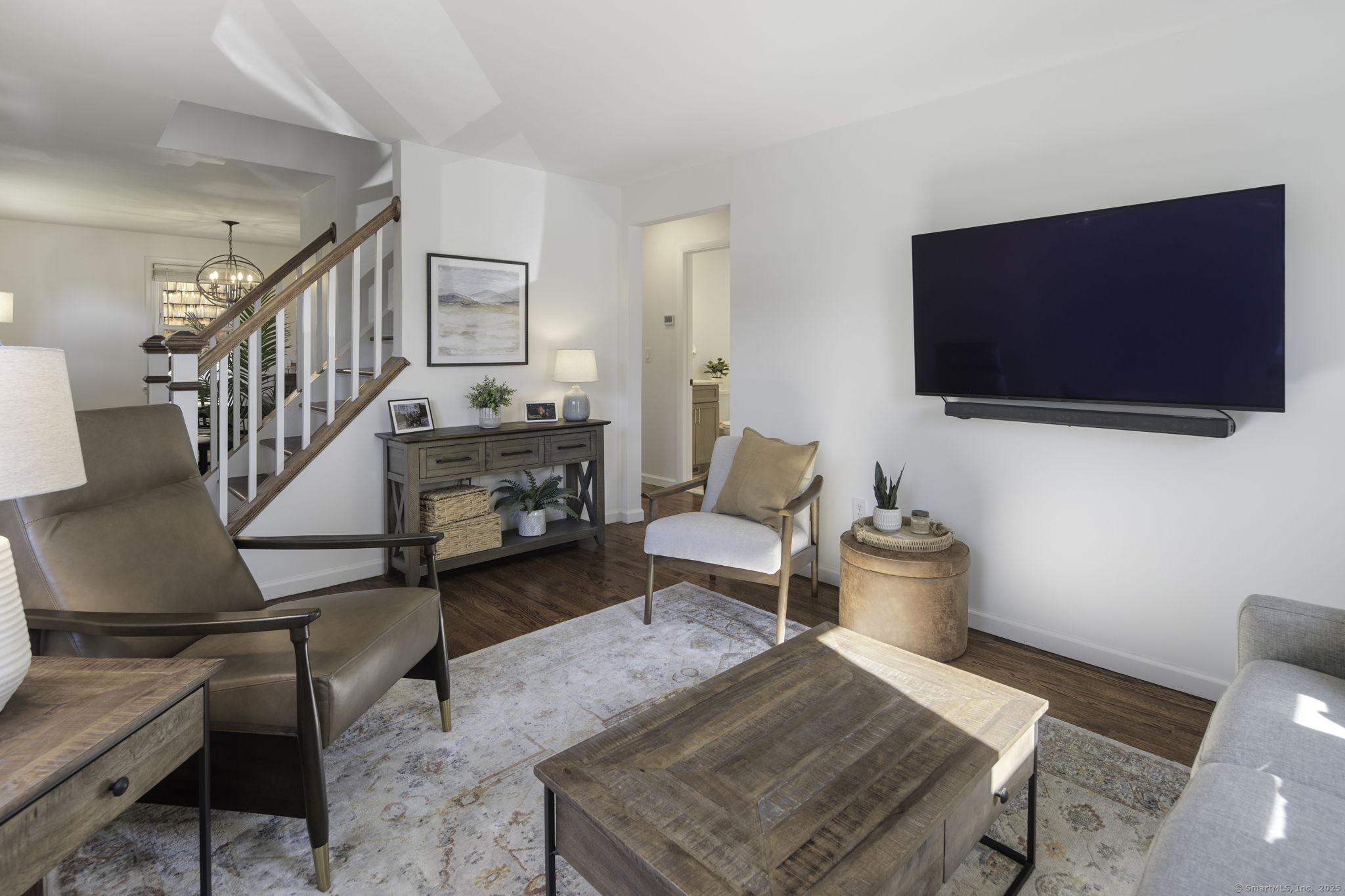 Norwalk, Connecticut 06851, United States, 3 Bedrooms Bedrooms, ,2 BathroomsBathrooms,Residential,Active,231976