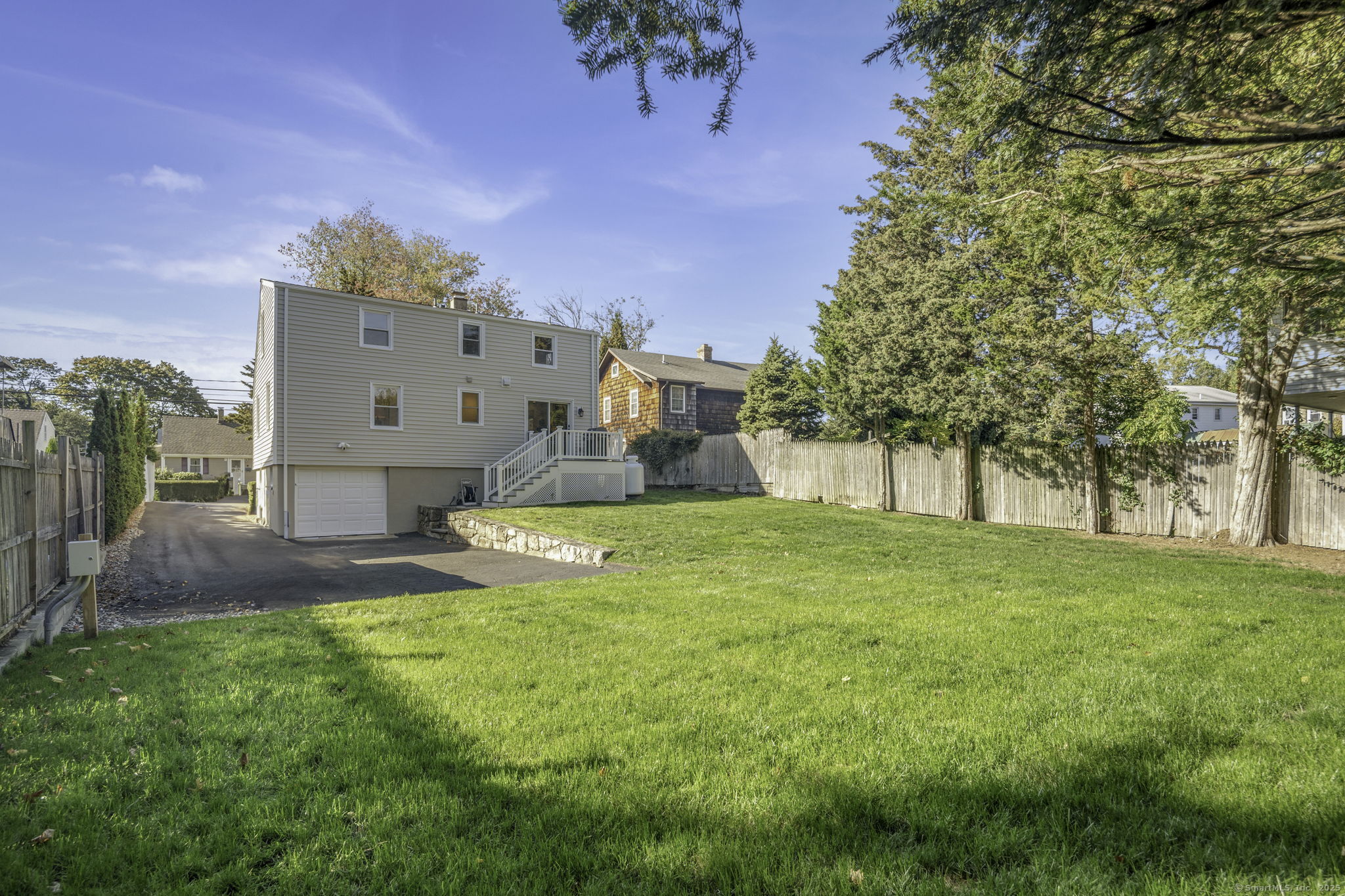 Norwalk, Connecticut 06851, United States, 3 Bedrooms Bedrooms, ,2 BathroomsBathrooms,Residential,Active,231976