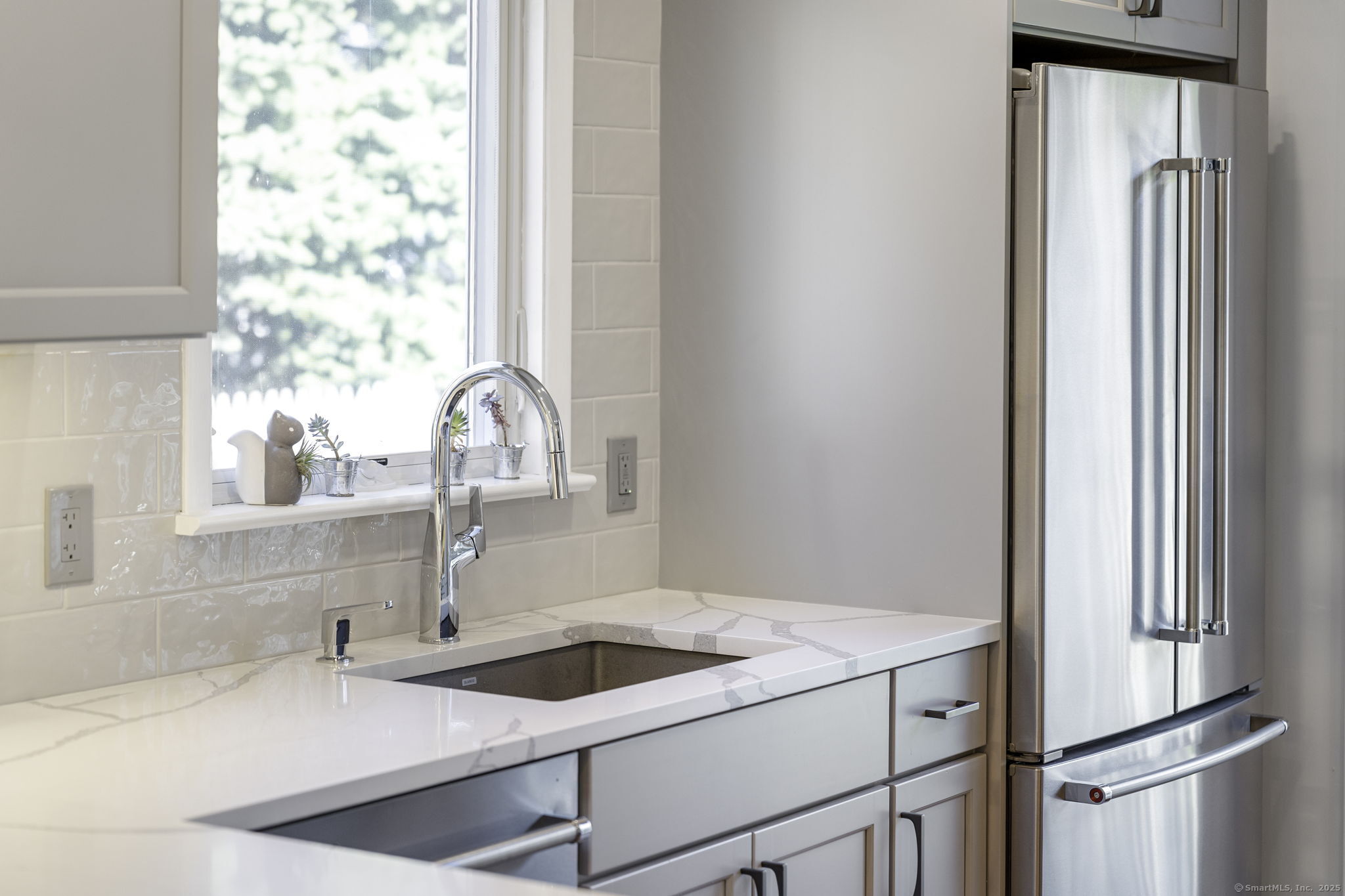 Norwalk, Connecticut 06851, United States, 3 Bedrooms Bedrooms, ,2 BathroomsBathrooms,Residential,Active,231976