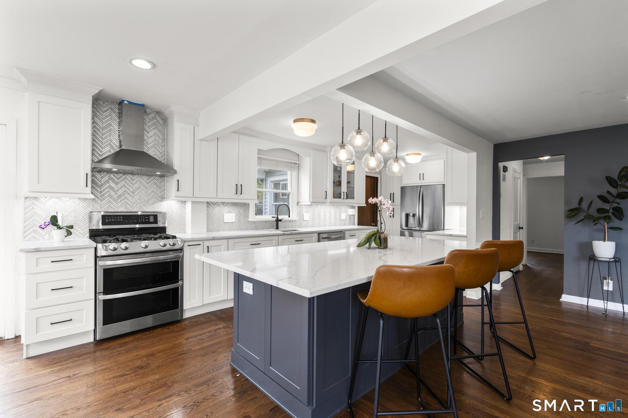 28 Bouton Street West