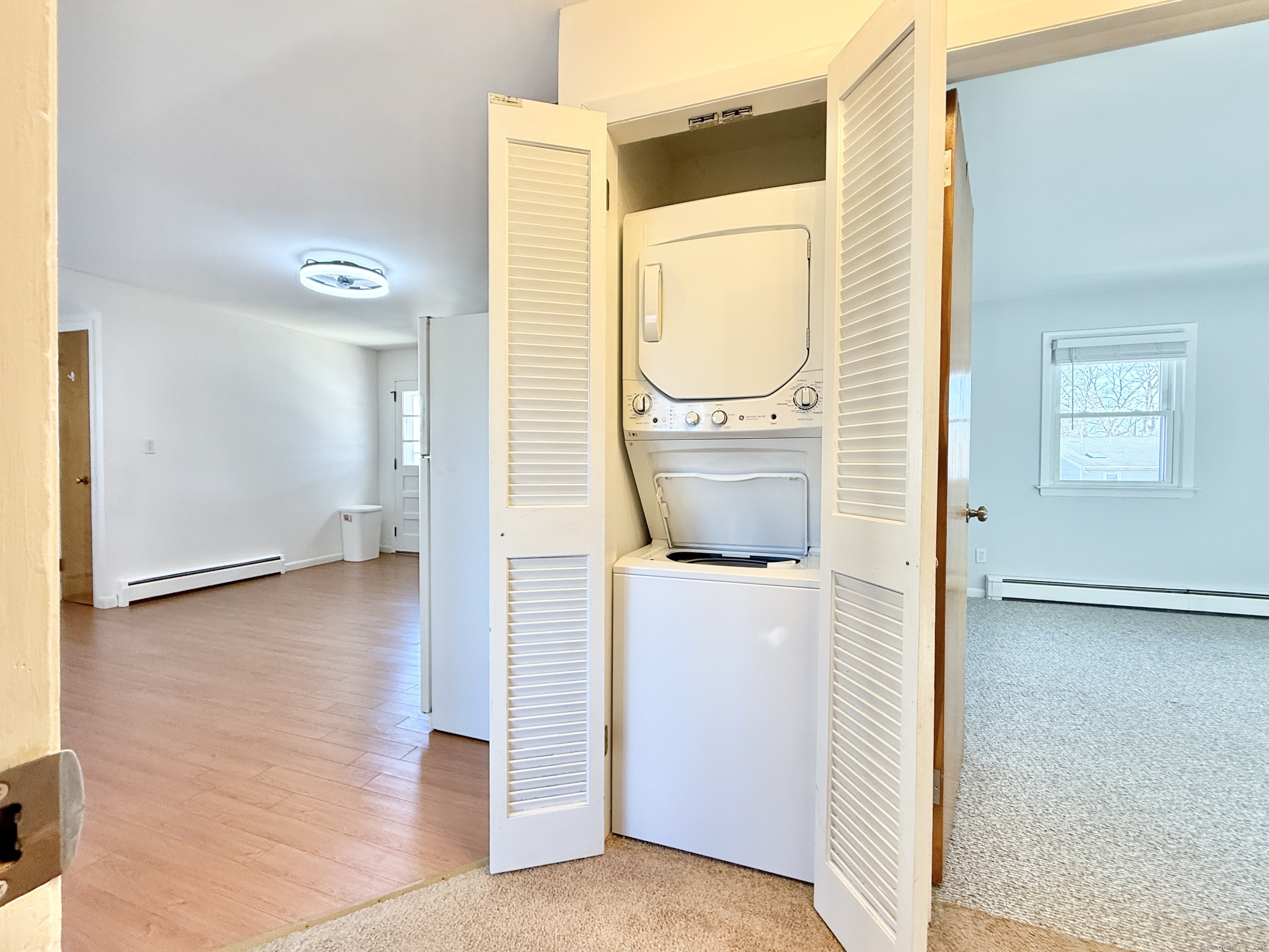 Stamford, Connecticut 06905, United States, 2 Bedrooms Bedrooms, ,1 BathroomBathrooms,Residential,Active,79067