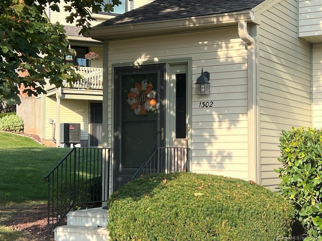 1302 Summer Hill Drive 1302