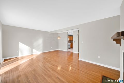 Tiny photo for 28 Larkspur Drive #28, Cromwell, CT 06416 (MLS # 24154368)