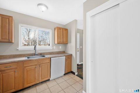 Tiny photo for 28 Larkspur Drive #28, Cromwell, CT 06416 (MLS # 24154368)