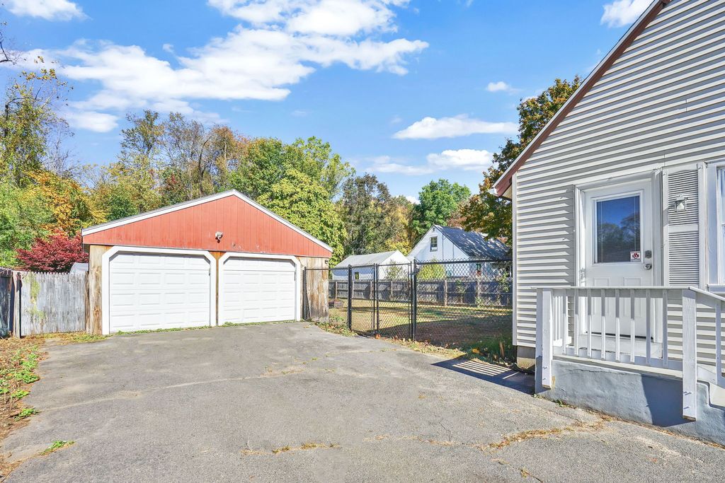 Photo of 21 King Court, Enfield, CT 06082 (MLS # 24135725)