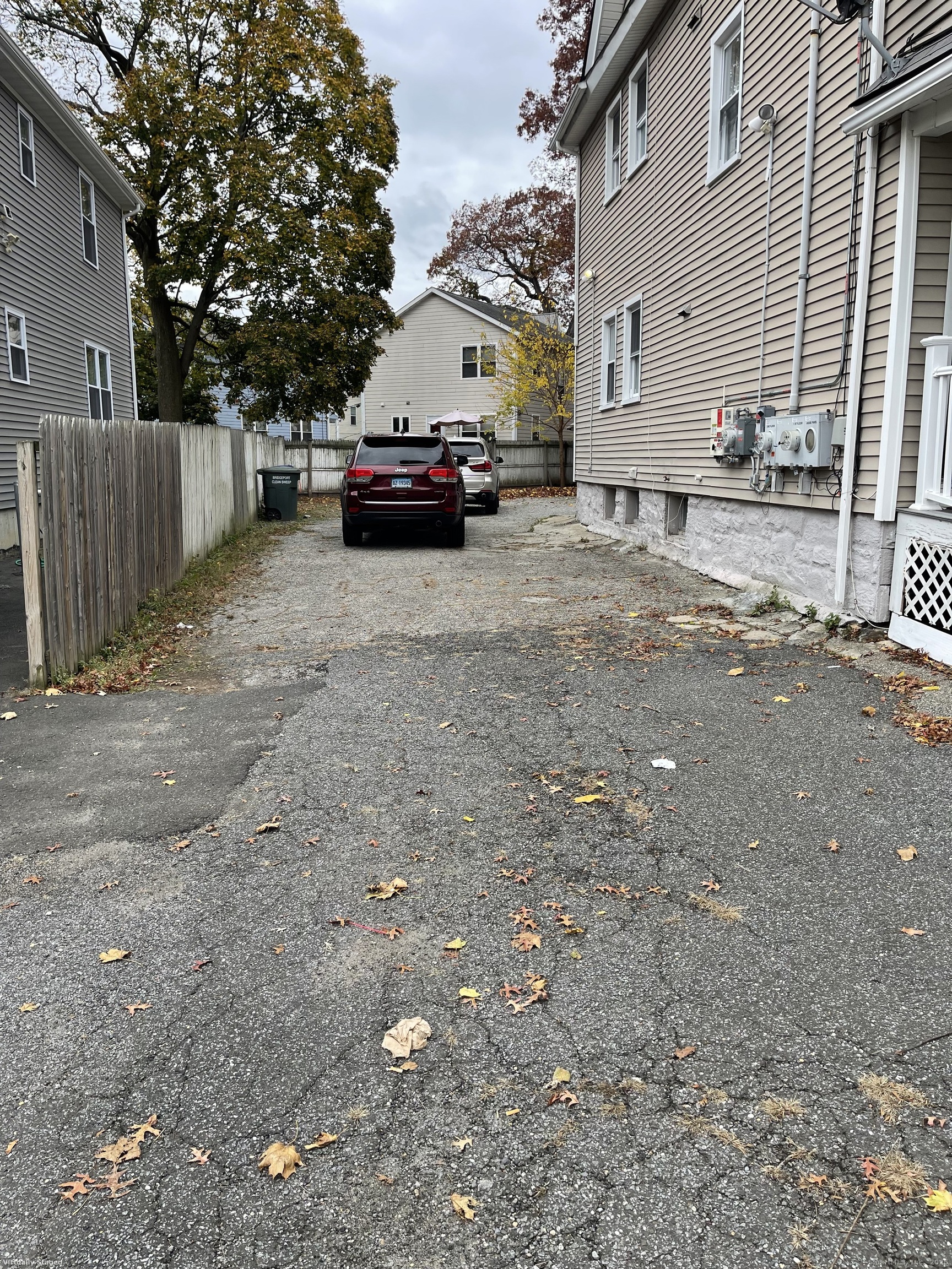 1199 Iranistan Avenue