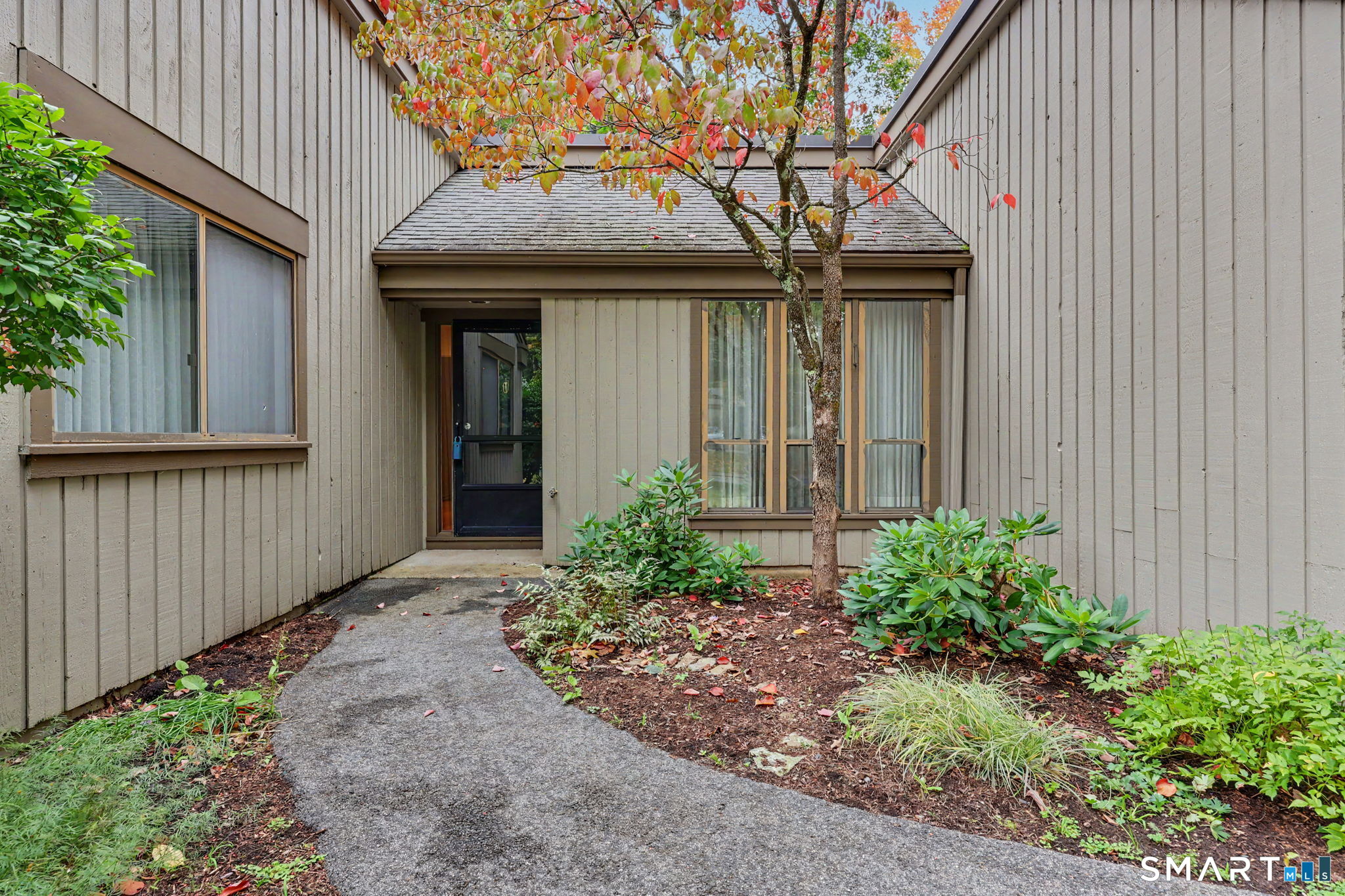 4 Heritage Crest C
