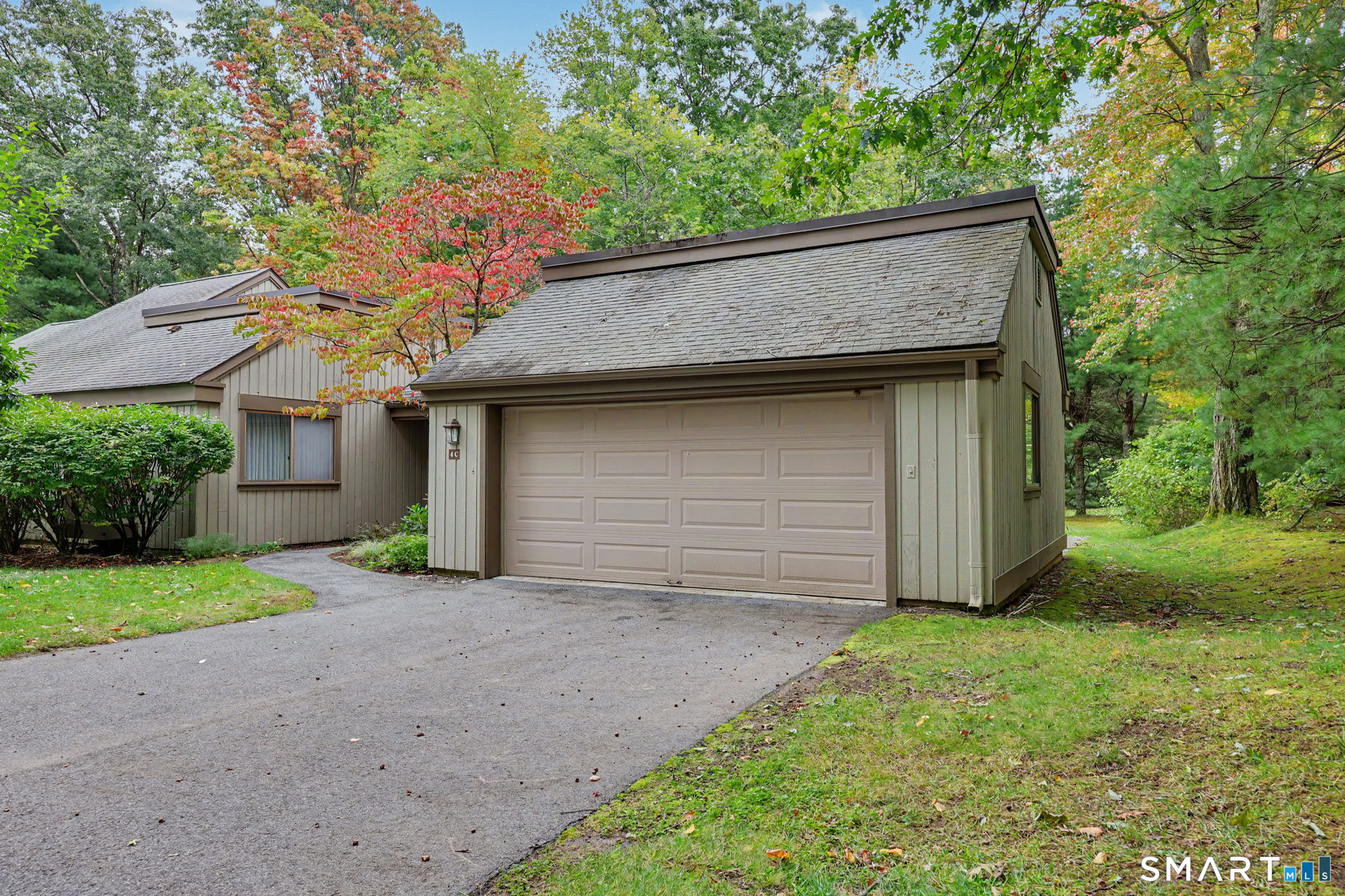 4 Heritage Crest C