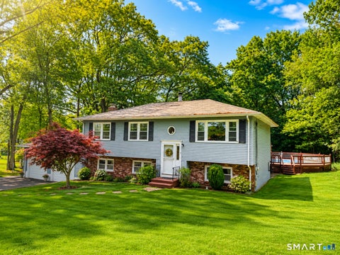 Homes For Sale - 9 Garry Drive<br/> East Haven, CT 06513