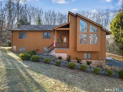 28 Oakcrest Road Oxford CT 06478