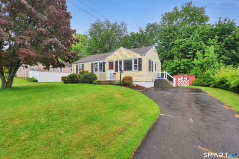 Homes For Sale - 19 Litchfield Place<br/> Hartford County, Rocky Hill, CT 06067