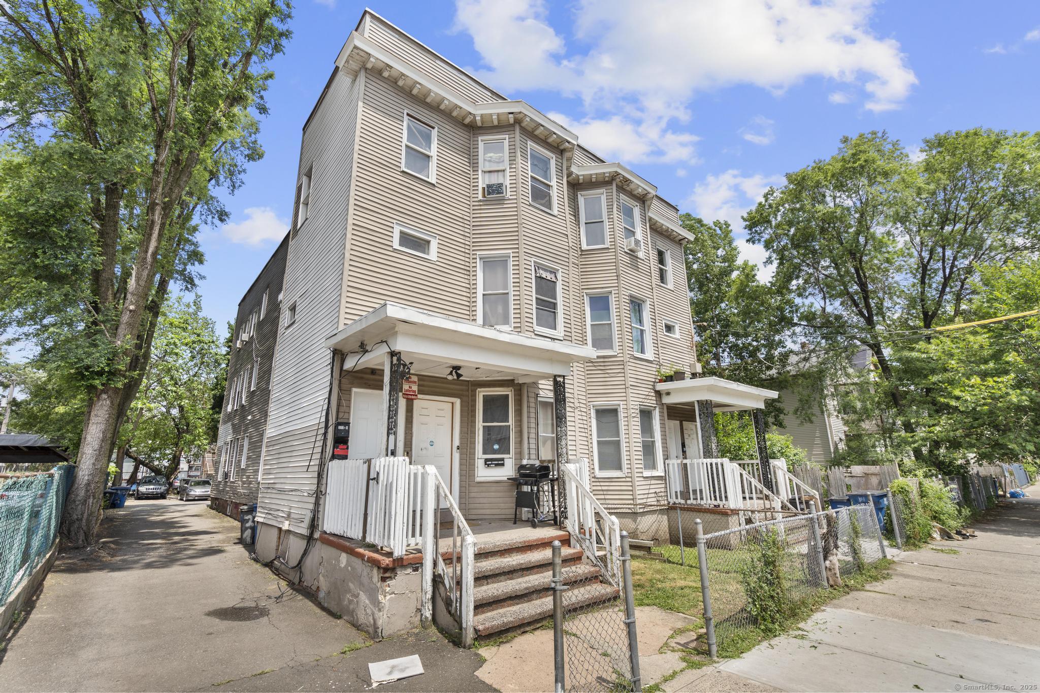 215 Rosette Street