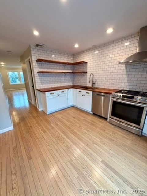 Tiny photo for 28 3rd Street #44, Stamford, CT 06905 (MLS # 24137164)